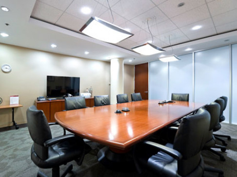 Office: Missouri, Crown, Two Pershing Square, Kansas City, KS 64108