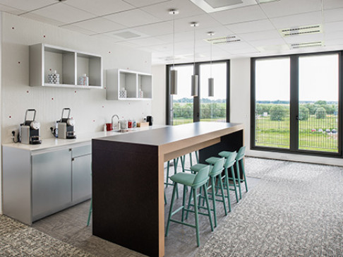 Office: Val d'Europe, Gare - Citalium, Avenue de L'Europe, Montevrain, 77144