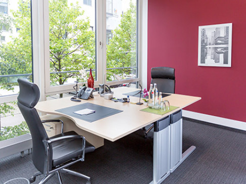 Office: Parkstadt Schwabing, 1st floor, Munich, 80807