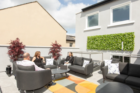 Office: Newbridge Business Centre, Charlotte St, Greatconnell, W12 CY98