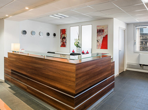 Office: Arenas, 455 Promenade des Anglais, Nice, 6206