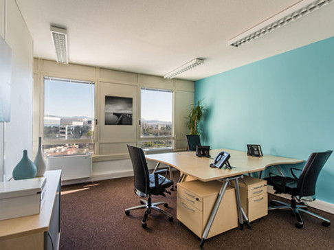 Office: Arenas, 455 Promenade des Anglais, Nice, 6206