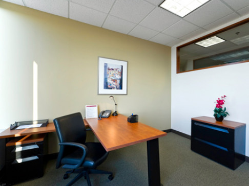 Office: North Carolina, City Center, 525 North Tryon Street, Charlotte, NC 28202
