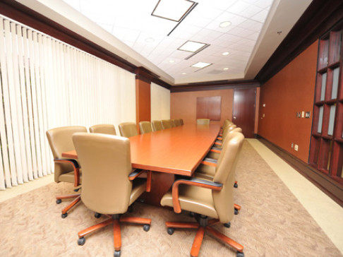 Office: North Carolina, Glenwood South Office Suites Plus, 3737 Glenwood Ave, Raleigh, NC 27612