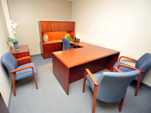 Office: North Carolina, Glenwood South Office Suites Plus, 3737 Glenwood Ave, Raleigh, NC 27612