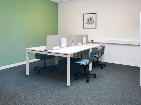 Office: Karl-Marx-Strasse 1, Frankfurt an der Oder, 15230