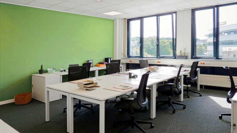 Office: Karl-Marx-Strasse 1, Frankfurt an der Oder, 15230