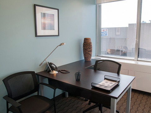 Office: Ontario, Yonge & St. Clair, 2 St. Clair Avenue West, Toronto, M4V 1L5