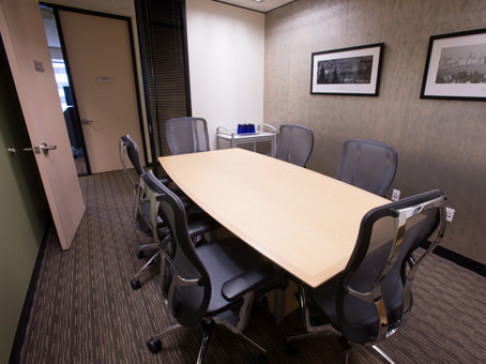 Office: Oregon, World Trade Center, One World Trade Center, Portland, OR 97204