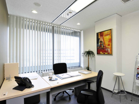 Office: Umeda, 20F Hankyu Grand Building, Osaka, 530-0017