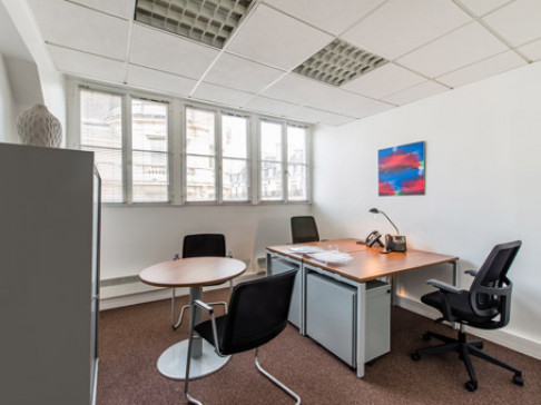 Office: St Lazare Amsterdam, 57 rue d'Amsterdam, Paris, 75008