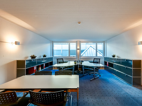 Office: Pfaeffikon, SZ Seedamm Plaza, Seedammstrasse, Pfaeffikon SZ, CH-8808