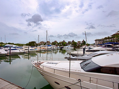 Office: Royal Marina, Regus Royal Marina Business Centre, Phuket, 83000