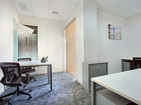 Office: Royal Marina, Regus Royal Marina Business Centre, Phuket, 83000