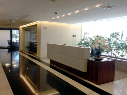 Office: Platinum Building, Carlos Gomes Avenue, Porto Alegre, 90480-000