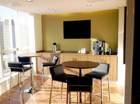 Office: Platinum Building, Carlos Gomes Avenue, Porto Alegre, 90480-000