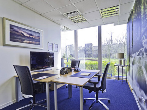Office: High Street, Potters Bar, EN6 5BS