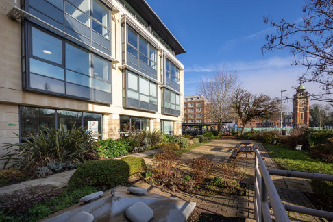 Office: Proxima, 1 Grenfell Road, Maidenhead, SL6 1HN