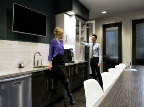 Office: Quebec, McGill College, McGill College Avenue, Montreal, H3A 3H3