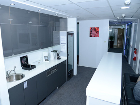 Office: Agdal, Fal Ouled Oumeir Building, Rabat, 10120