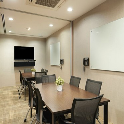 Office: Raffles Place, Singapore, 048622