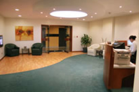Office: Real Seis, Lima, L27