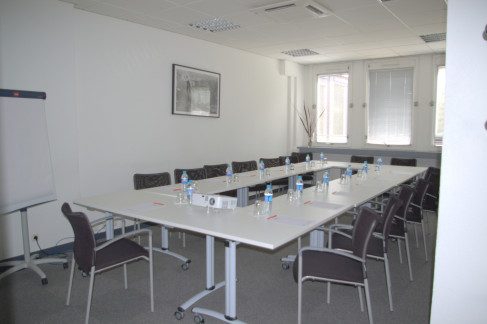 Office: Avenue Henri Freville, Rennes, 35207