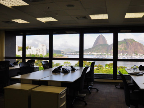 Office: Centro Empresarial Botafogo, Praia do Botafogo, Rio de Janeiro, 22250-040
