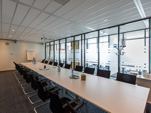 Office: Rotterdam Airport, Airportplein 22, Rotterdam, 3045 AP