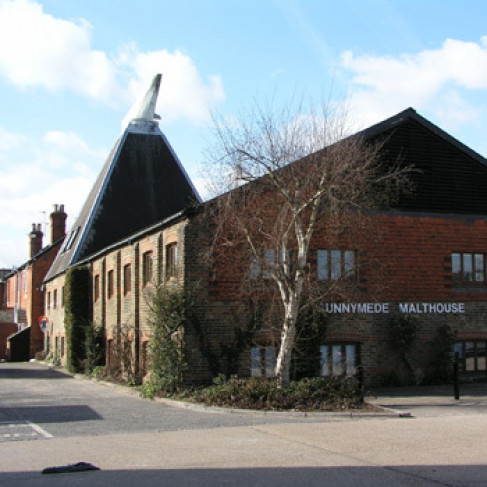 Runnymede Malthouse - TW20