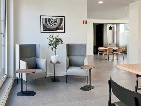 Office: Ostendstrasse 111, Nuremberg, 90482