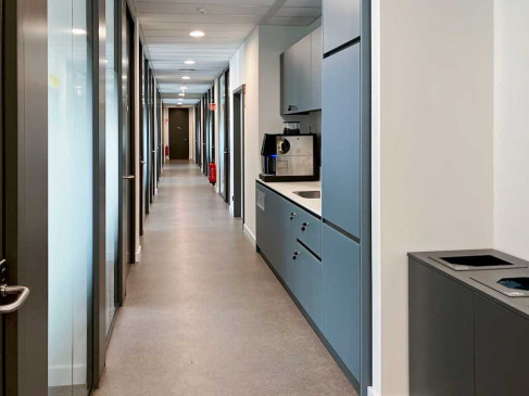 Office: Ostendstrasse 111, Nuremberg, 90482
