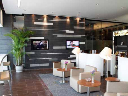 Office: Raffles City, 51/F Raffles City, Shanghai, 200001