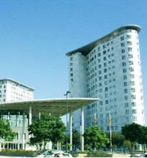 Office: Sorolla Center, Avenida Cortes nas 58, Valencia, 46015