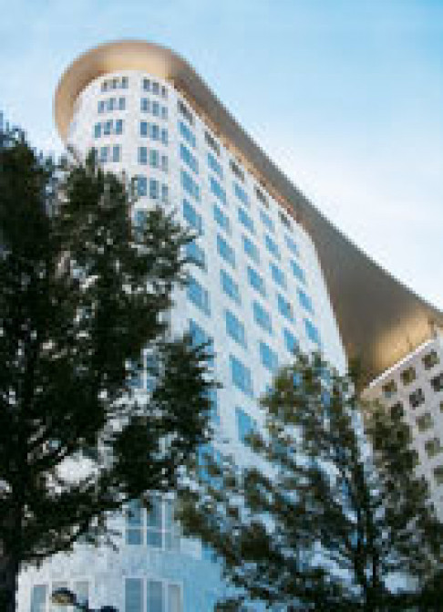 Office: Sorolla Center, Avenida Cortes nas 58, Valencia, 46015