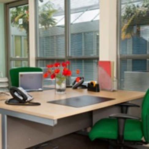 Office: Southbridge House, Southbridge Place, Croydon, CR0