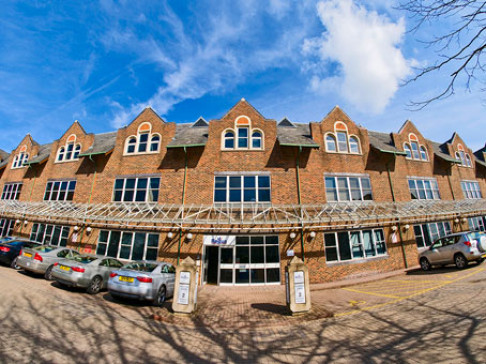 St. Albans Victoria Square