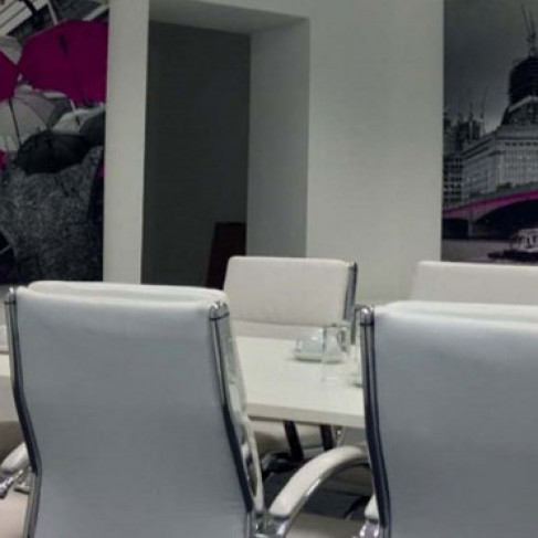 Office: St Thomas Street, London, SE1