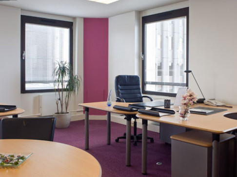 Office: Les Halles, Tour S, Strasbourg, 67000