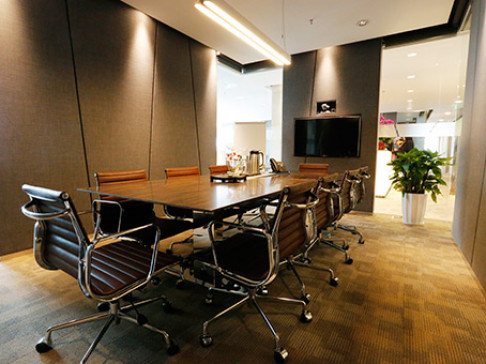 Office: Jinghope Plaza, 11/F, Tower 2, Jinghope Plaza, Suzhou, 215021