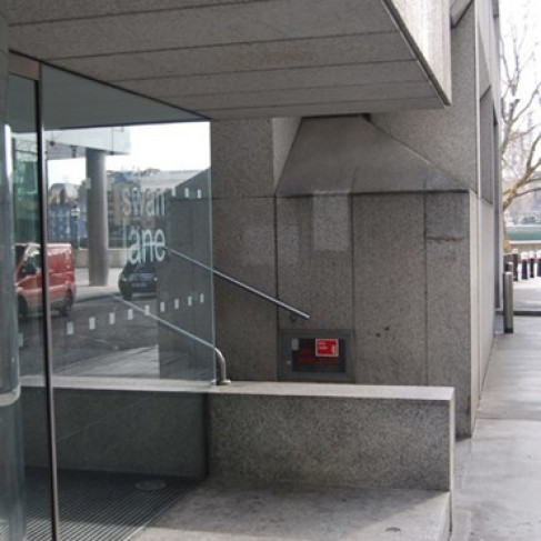 Swan Lane - EC4R
