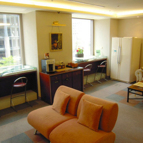 Office: HsinYi Center Taiwan, Taipei