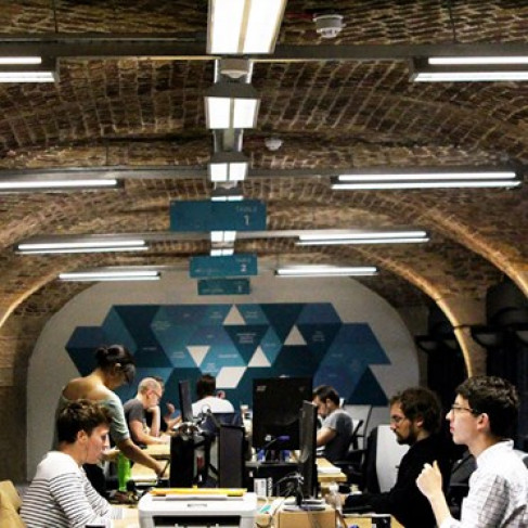 Office: The Dock, Tobacco Quay, London, E1W