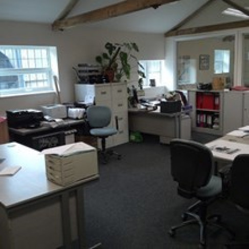 Office: Thrales End Lane, Harpenden, AL5