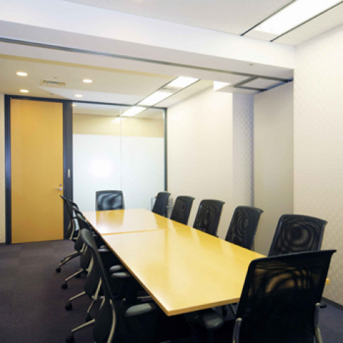Office: Bankers Club, Tokyo, 100-0005