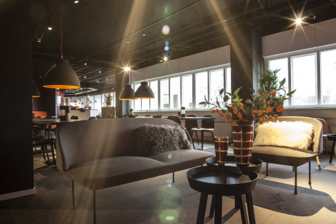 Office: Utrecht Central Station, Leidseveer, Utrecht, 3511 SB