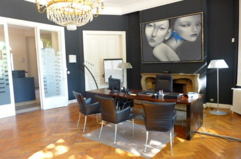 Office: Boulevard Pater, Valenciennes, 59593