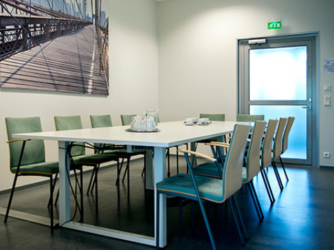 Office: Kehamylly, Regus Keh, Vantaa, 1670