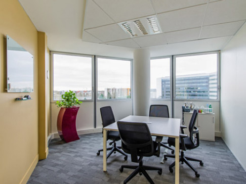 Office: Velizy-Villacoublay, Guynemer, 13 avenue Morane Saulnier, Velizy Villacoublay, 78457