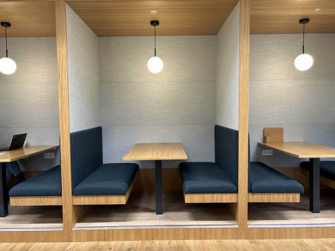 Office: 132 boulevard Michelet, Marseille, 13008